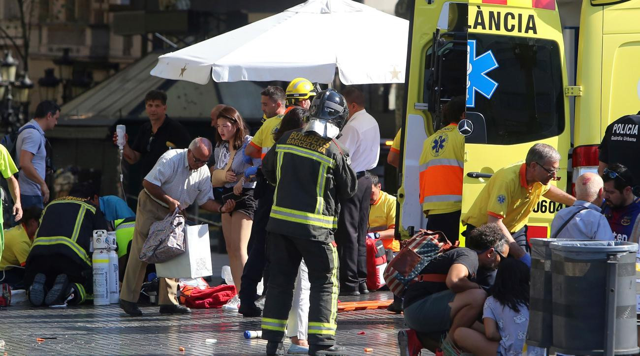 Ενός λεπτού σιγή από τη Μπαρτσελόνα στη μνήμη των θυμάτων της Λα Ράμπλα (βίντεο)